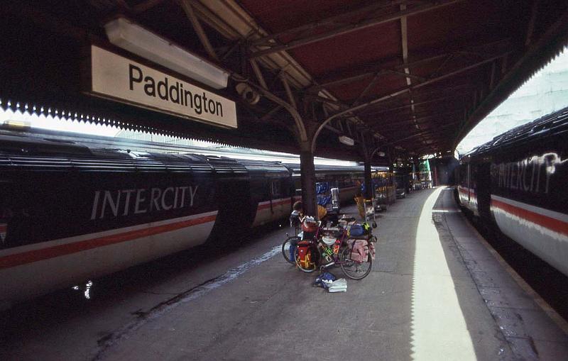 WT 2700 333-05 UK 1992-1.jpg